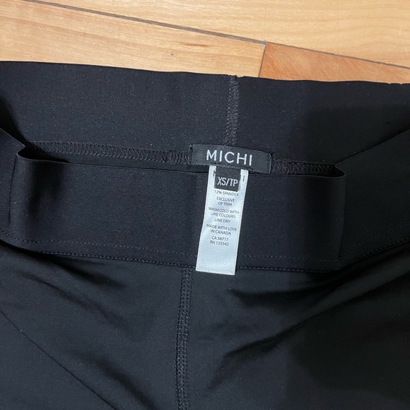 Michi biker short size XS - Picture 3 of 3
